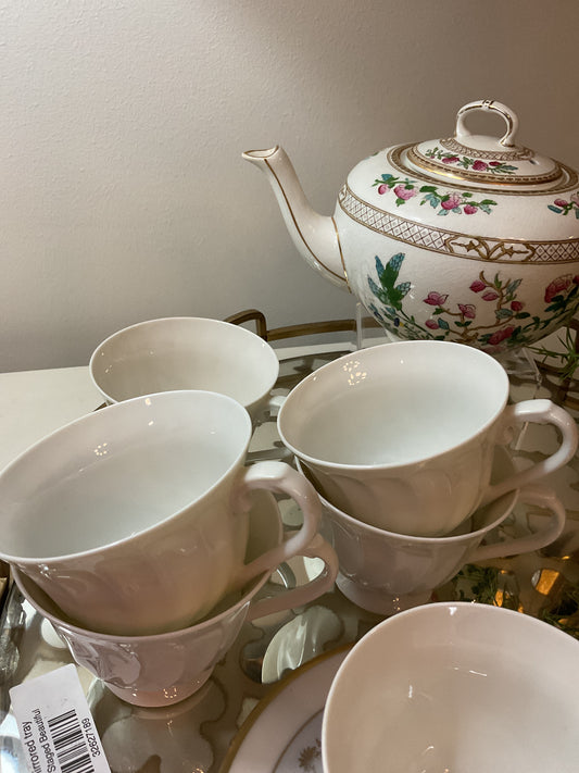 Vintage white porcelain teacups